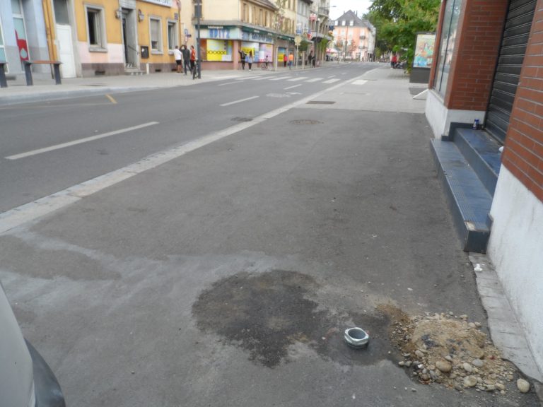 Mulhouse : Stationnement payant sur un axe ingterdit au stationnement