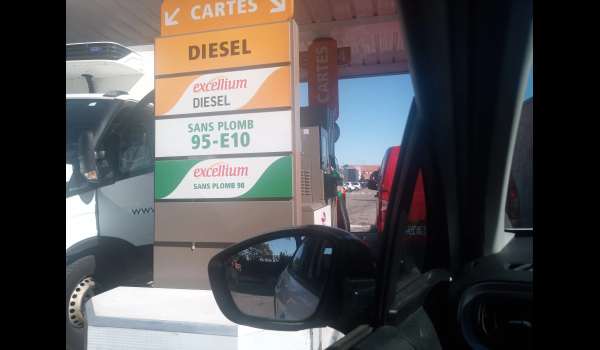Station carburant
